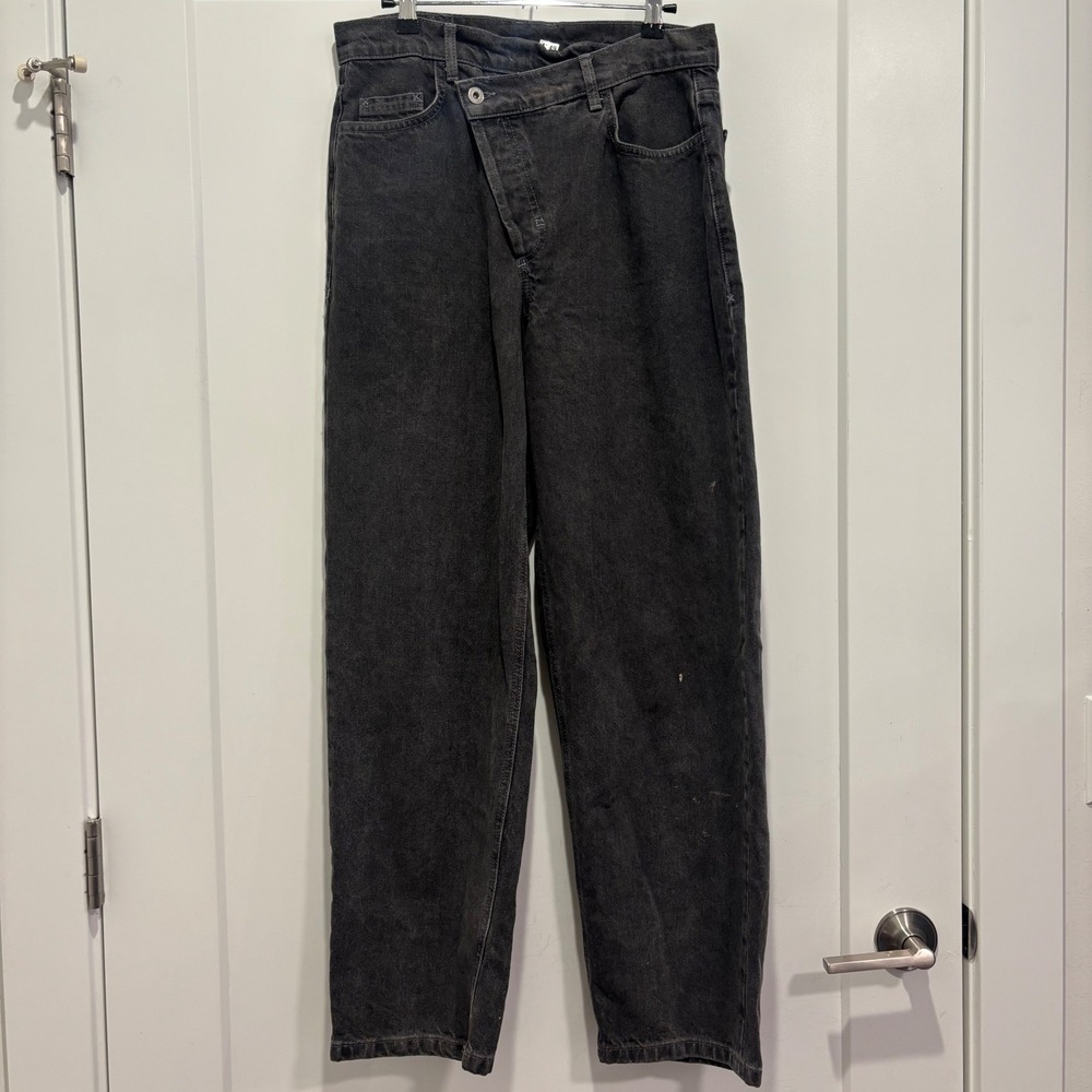 Collusion Asymmetric Crossover Waist Straight Leg Jeans Washed Black 28/32